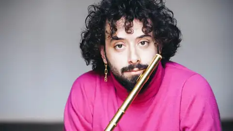 El flautista Stathis Karapanos debutará este semana con la Orquesta de Extremadura como solista invitado El flautista Stathis Karapanos debutará este semana con la Orquesta de Extremadura como solista invitado