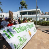 Protestas contra el modelo turístico de masas en Maspalomas, sur de Gran Canaria 