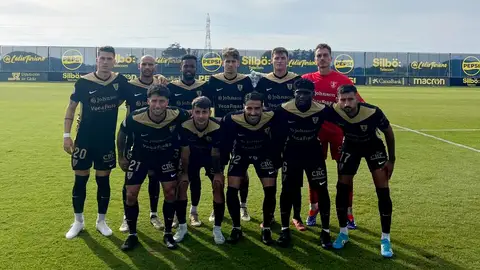 El Orihuela CF pierde otra vez en el añadido y se mantiene en descenso Orihuela Cf
