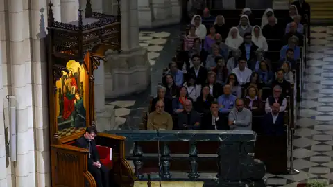 La Iglesia de Madrid pide perdón a las víctimas de abusos: "No hemos cuidado a las víctimas" La Iglesia de Madrid pide perdón a las víctimas de abusos: "No hemos cuidado a las víctimas"