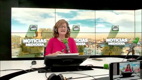 Elena Gijón: "La estrategia del Gobierno es convertir a Ayuso en la líder opositora con la que confrontar" Elena Gijón: "La estrategia del Gobierno es convertir a Ayuso en la líder opositora con la que confrontar"