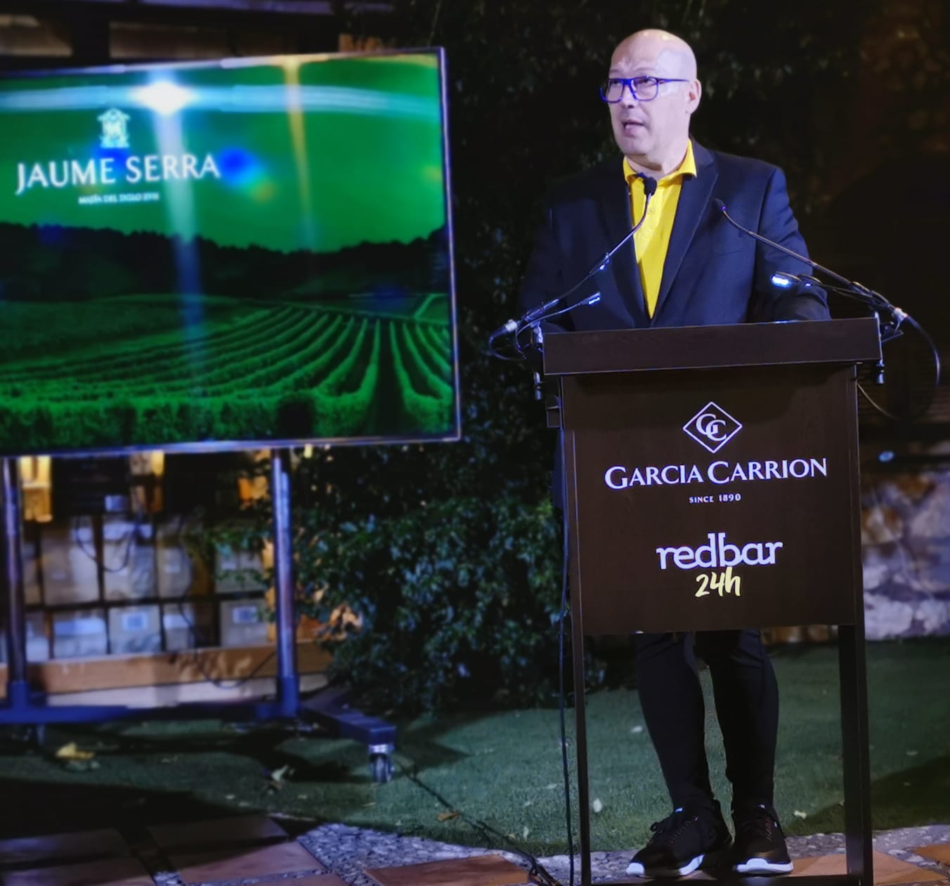 L'empresari vilanoví Felipe Alayeto preveu un efecte dòmino si Madrid aprova l'obertura continuada dels locals de restauració L'empresari vilanoví Felipe Alayeto preveu un efecte dòmino si Madrid aprova l'obertura continuada dels locals de restauració