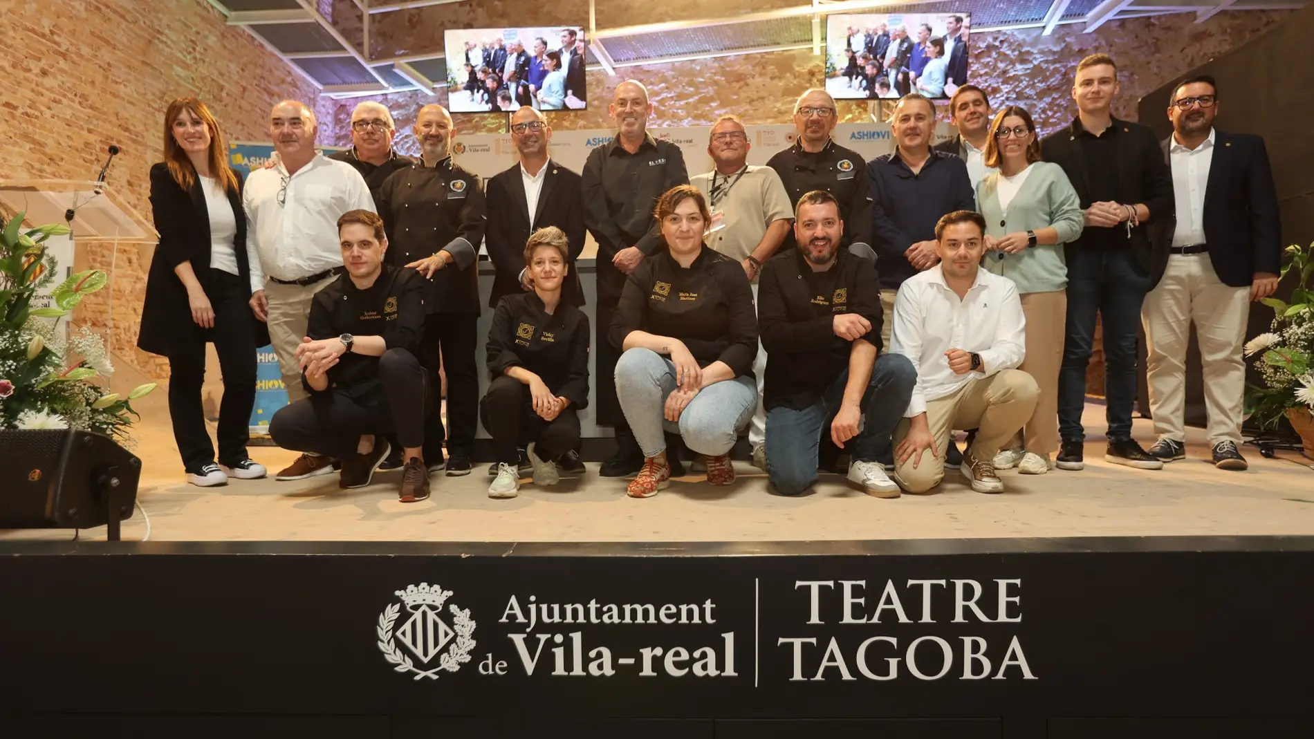 Participantes en la Cocina en Vivo en el teatro Tagoba de Vila-real. Participantes en la Cocina en Vivo en el teatro Tagoba de Vila-real.