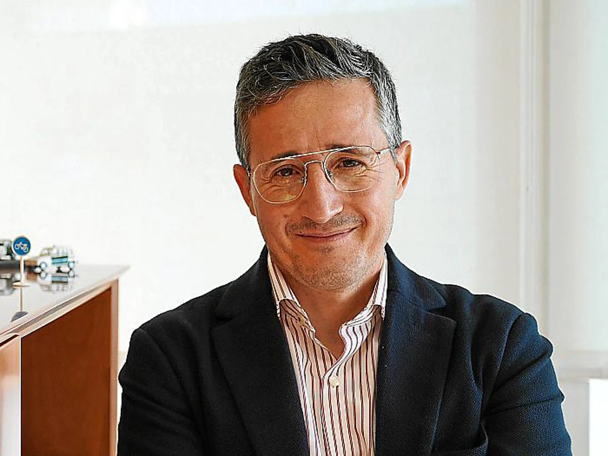 Roberto Algaba: “Si yo fuera taxi pirata en diciembre estaría preocupado porque cualquier usuario puede ser un detective privado” Roberto Algaba: “Si yo fuera taxi pirata en diciembre estaría preocupado porque cualquier usuario puede ser un detective privado”
