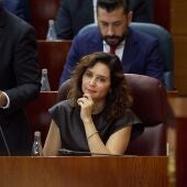 La presidenta de la Comunidad de Madrid, Isabel Díaz-Ayuso, durante un pleno en la Asamblea de Madrid/ Jesús Hellín / Europa Press