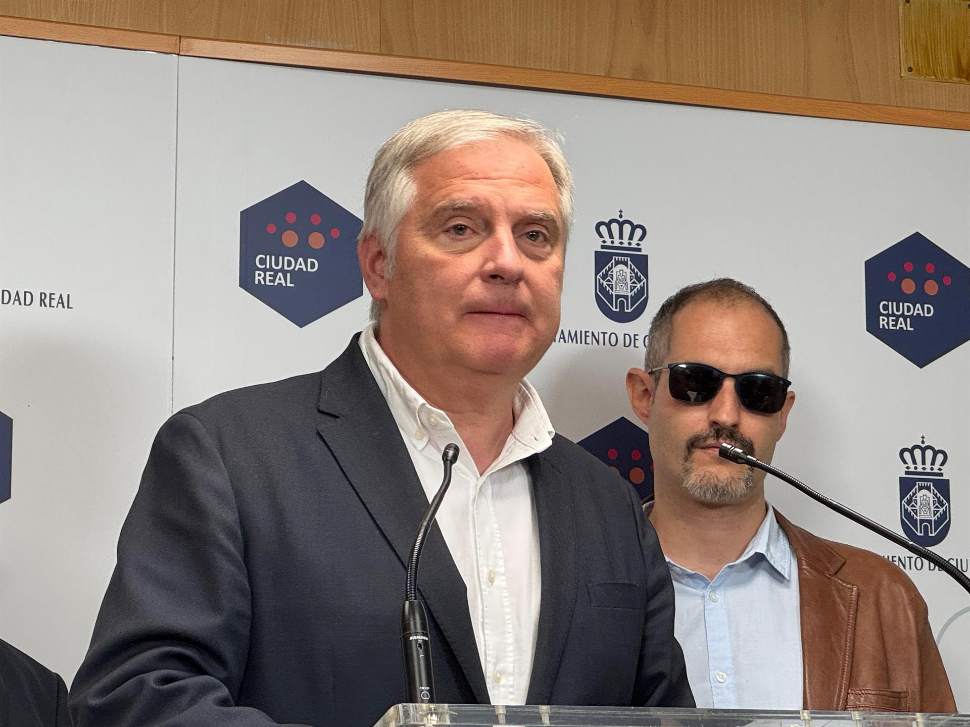 El alcalde de Ciudad Real asegura que van a colaborar con la Junta para evitar la instalación del centro de migrantes El alcalde de Ciudad Real asegura que van a colaborar con la Junta para evitar la instalación del centro de migrantes