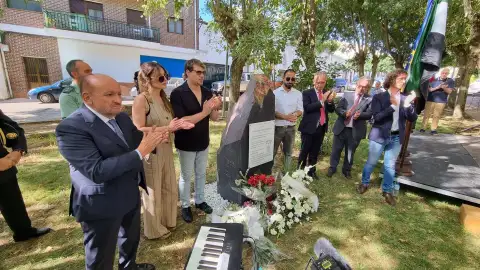 El TSJEx condena a la Junta a indemnizar con 26.000 euros a los padres del primer niño asesinado por ETA El TSJEx condena a la Junta a indemnizar con 26.000 euros a los padres del primer niño asesinado por ETA