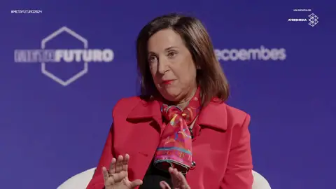 Margarita Robles alerta sobre una posible Tercera Guerra Mundial: "La situación es de riesgo aboluta" Margarita Robles alerta sobre una posible Tercera Guerra Mundial: "La situación es de riesgo aboluta"