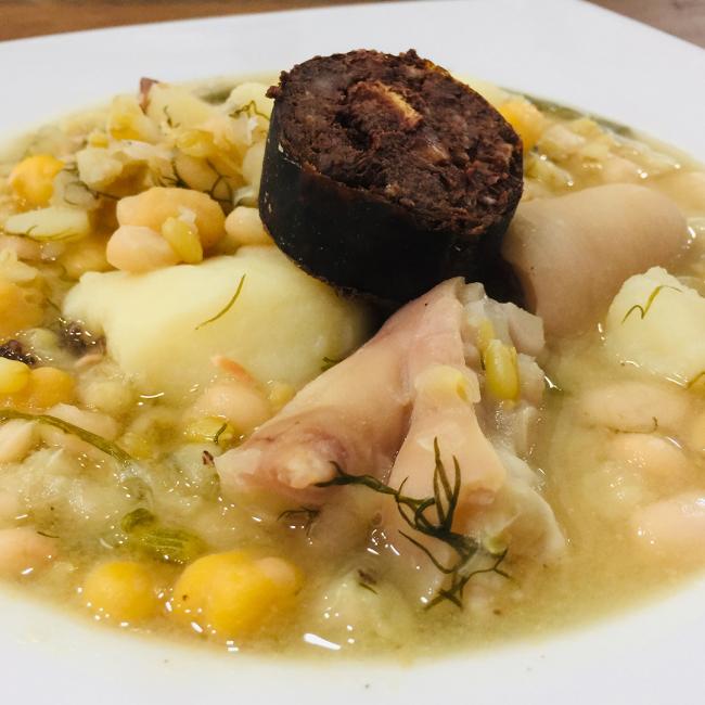 Trigo en Miami y pipirrana en Alemania. Dos almerienses ponen de moda nuestros platos en el mundo Trigo en Miami y pipirrana en Alemania. Dos almerienses ponen de moda nuestros platos en el mundo