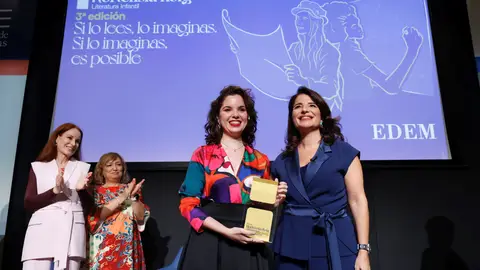 Ainoa García y Hortensia Roig Ainoa García y Hortensia Roig