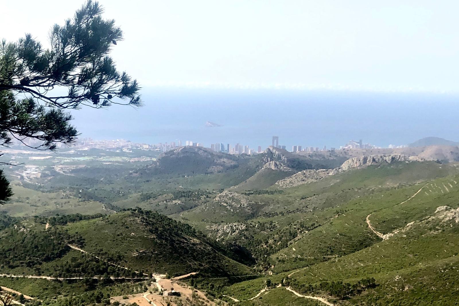 Benidorm valora ceder a la Confederación Hidrográfica los pozos de Polop y la CHJ descarta que Villajoyosa coja aguas superficiales del río Amadorio Benidorm valora ceder a la Confederación Hidrográfica los pozos de Polop y la CHJ descarta que Villajoyosa coja aguas superficiales del río Amadorio