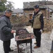 Castañada en los Pueblos Negros de Guadalajara.