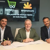Firma convenio Family Cash y Eranovum Firma convenio Family Cash y Eranovum