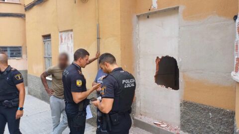 Dos detenidos en Elche por intentar okupar una vivienda p&uacute;blica con un contrato falso de alquiler.