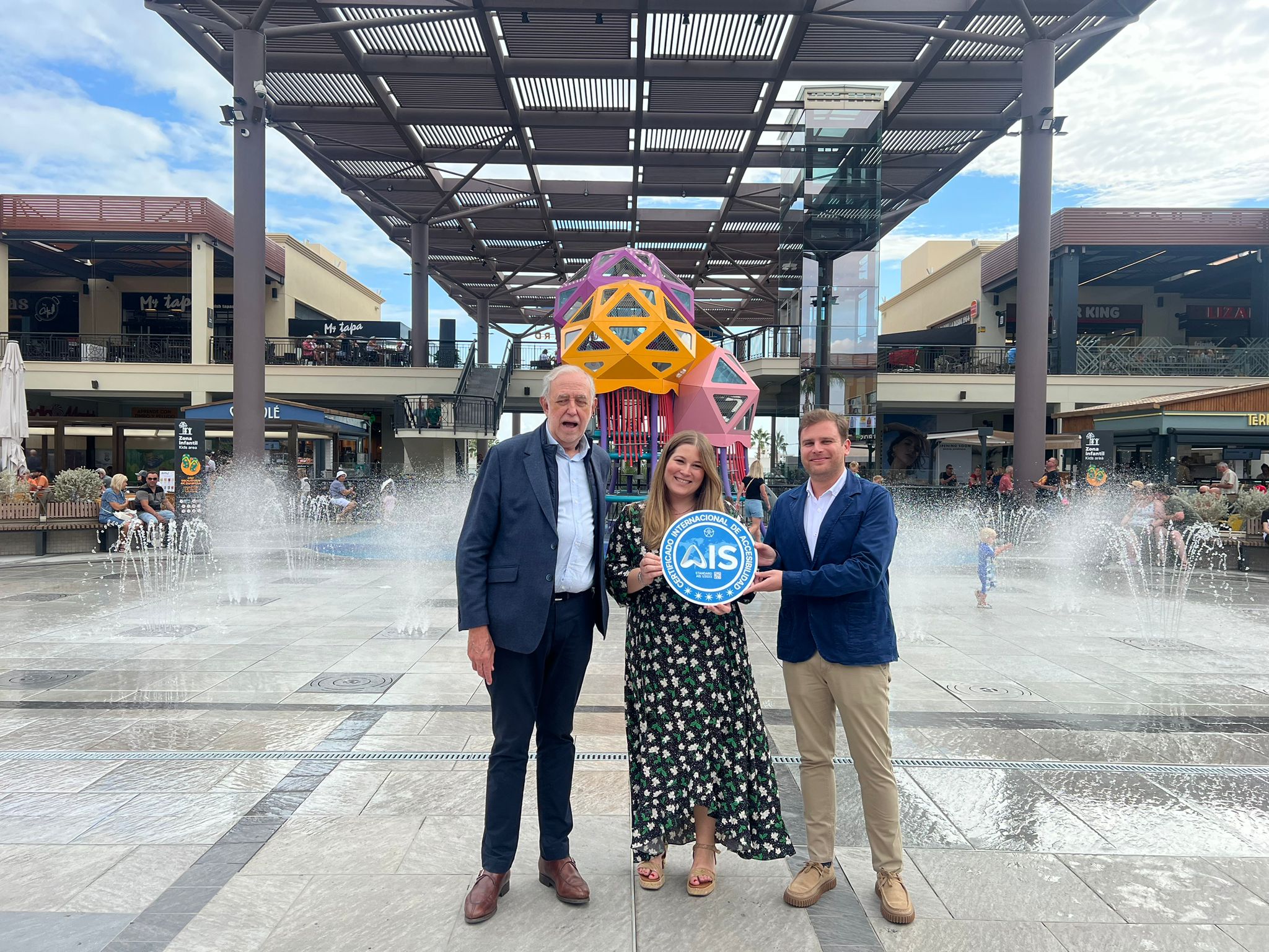 Zenia Boulevard obtiene 5 Estrellas de la certificación internacional de accesibilidad AIS Zenia Boulevard obtiene 5 Estrellas de la certificación internacional de accesibilidad AIS