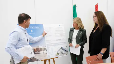 Diego López, Ángeles Muñoz y Vanesa Ortíz de Zárate Diego López, Ángeles Muñoz y Vanesa Ortíz de Zárate