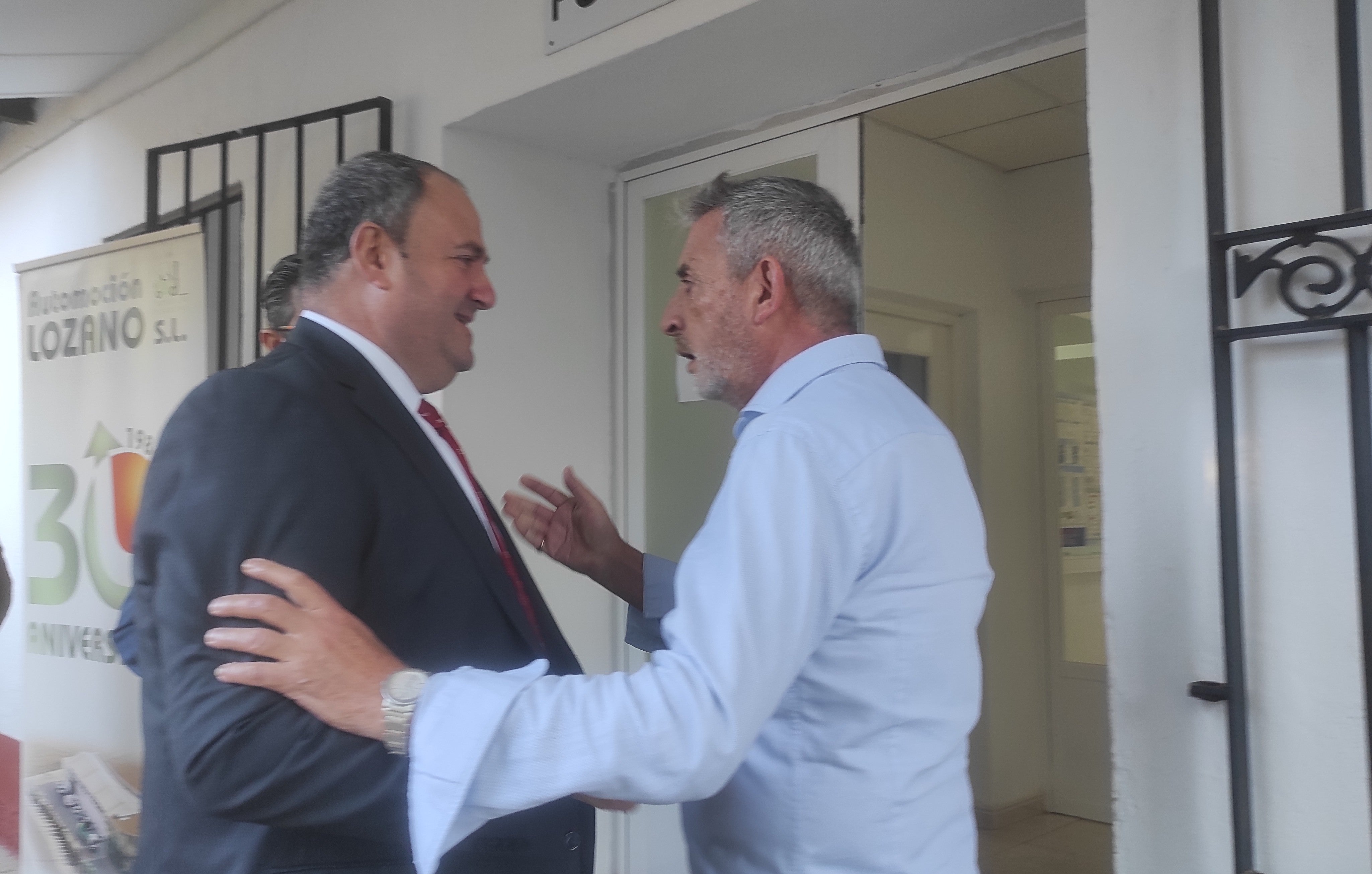 El consejero de Agricultura afirma que están muy cerca del acuerdo para una nueva interprofesional de la DO Valdepeñas El consejero de Agricultura afirma que están muy cerca del acuerdo para una nueva interprofesional de la DO Valdepeñas