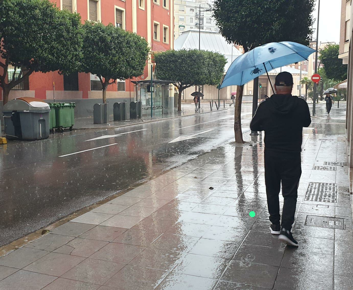 Aemet no descarta lluvias este fin de semana y anuncia descenso de temperaturas para el Domingo Aemet no descarta lluvias este fin de semana y anuncia descenso de temperaturas para el Domingo