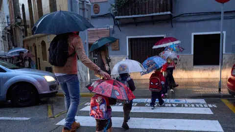 La Comunitat Valenciana está en alerta amarilla, excepto el litoral sur de la provincia de Valencia, donde la alerta es naranja Lluvia Valencia