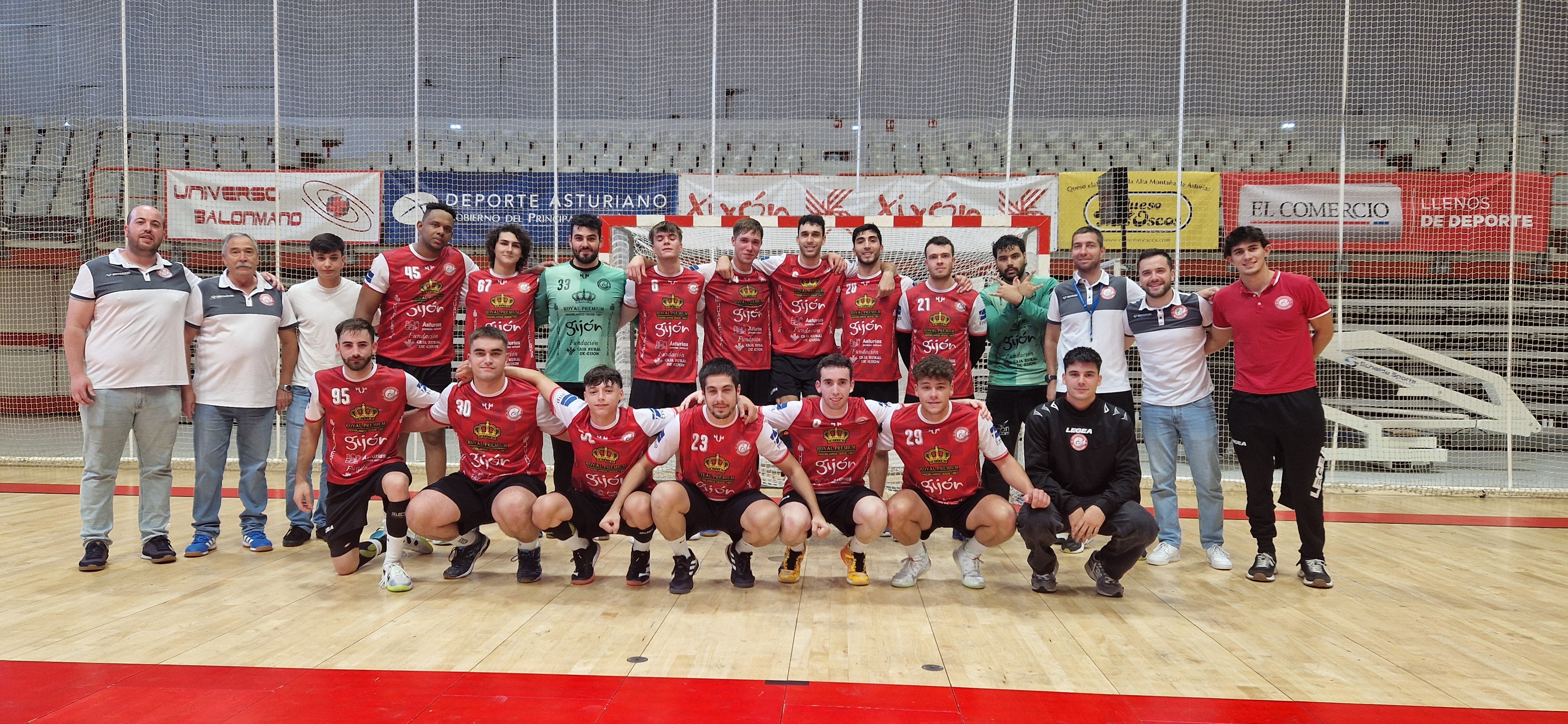 Royal Premium se apunta el derbi y ya es cuarto Royal Premium se apunta el derbi y ya es cuarto