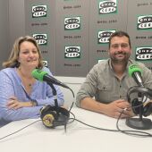 El alcalde de Orxeta, Jaime Lloret, y la edil de educación, Carmina Sala.