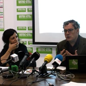 Iolanda Segura i Xavier Díez, del sindicat USTEC, en una roda de premsa a la seva seu de Barcelona Iolanda Segura i Xavier Díez, del sindicat USTEC, en una roda de premsa a la seva seu de Barcelona