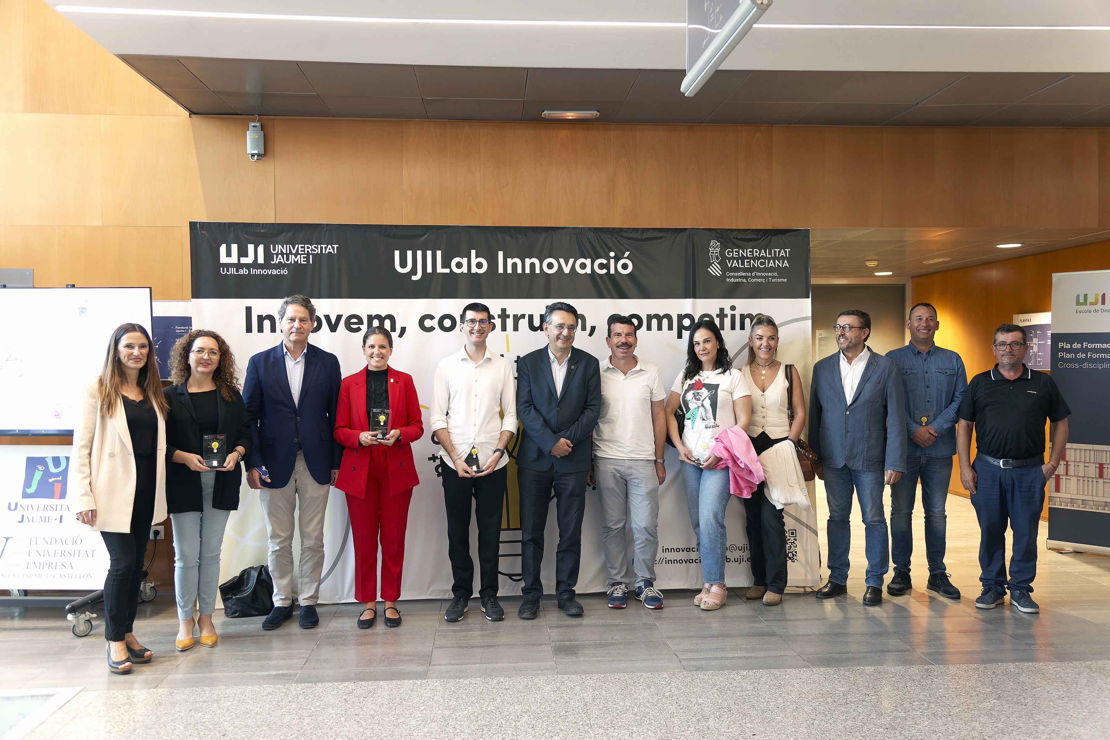 El programa UJILab Innovació presenta els seus equips i reconeix les empreses col·laboradores El programa UJILab Innovació presenta els seus equips i reconeix les empreses col·laboradores