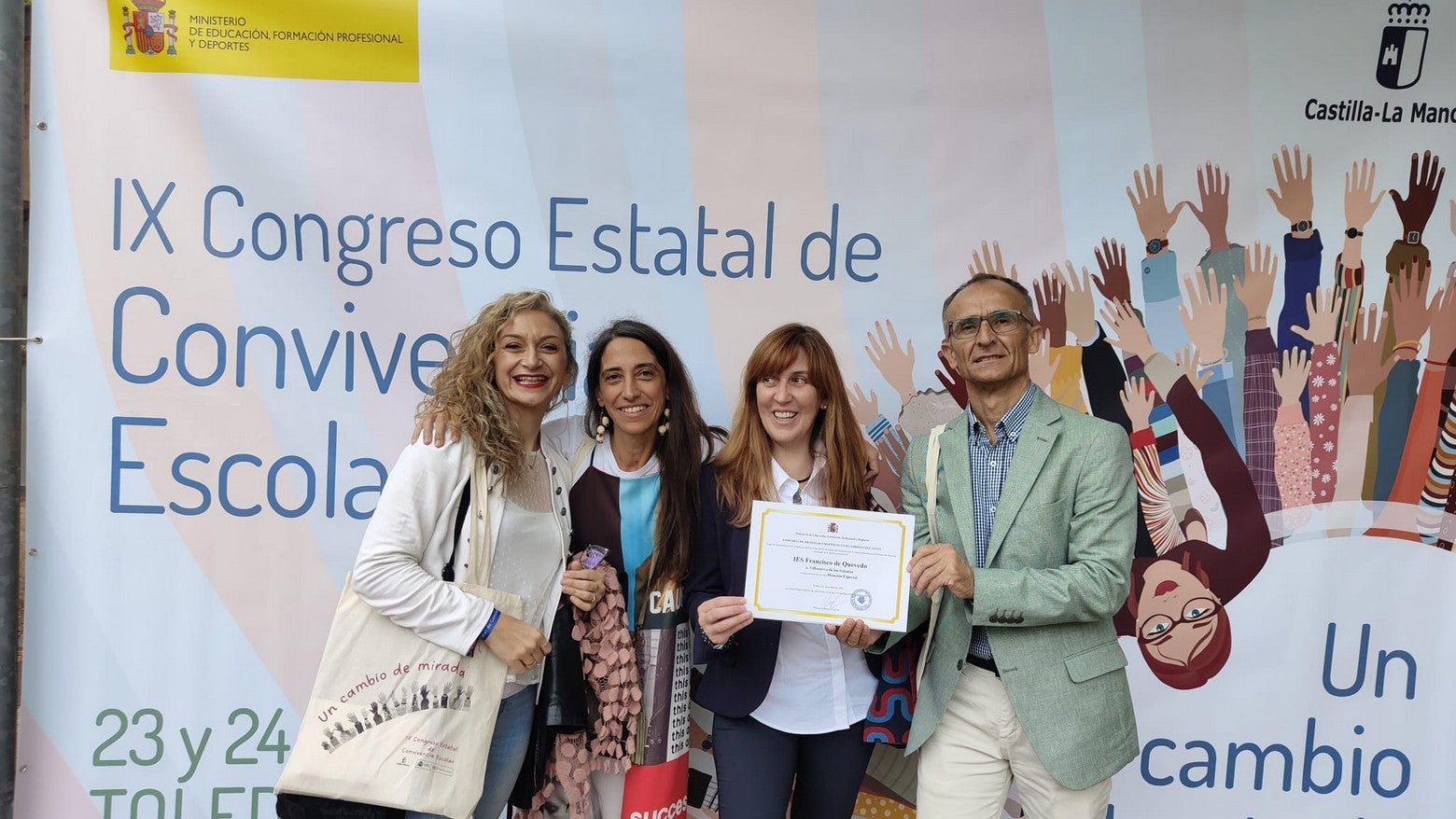 El I.E.S. Francisco de Quevedo recibe un premio por su "Punto de Bienestar" El I.E.S. Francisco de Quevedo recibe un premio por su "Punto de Bienestar"