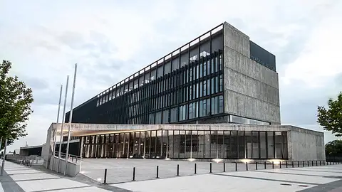 Condenado a cuatro años de cárcel el conductor del camión que mató a una familia en Chalamera Condenado a cuatro años de cárcel el conductor del camión que mató a una familia en Chalamera