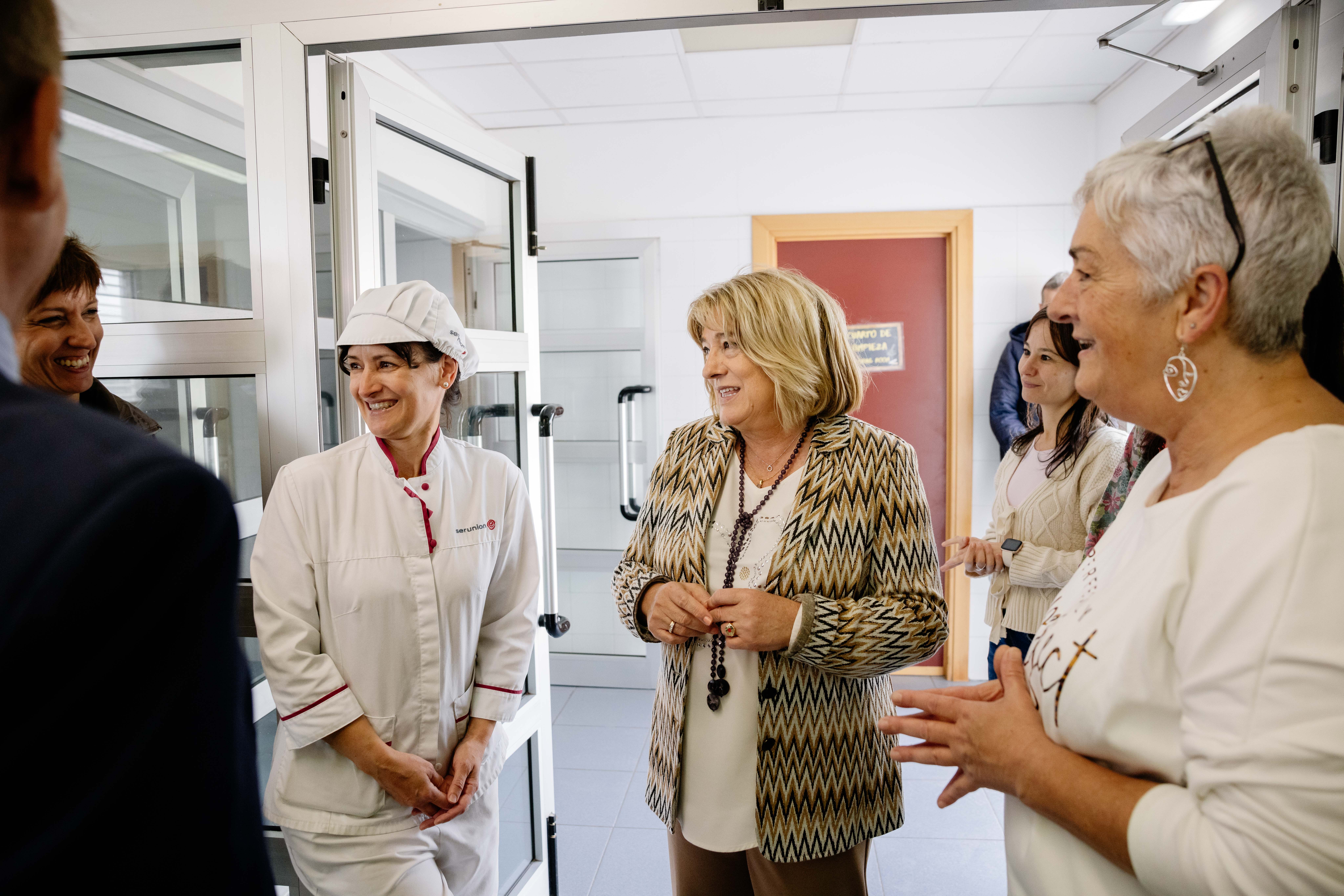 Educación invertirá 1,5 millones para poner cocinas en 11 colegios Educación invertirá 1,5 millones para poner cocinas en 11 colegios