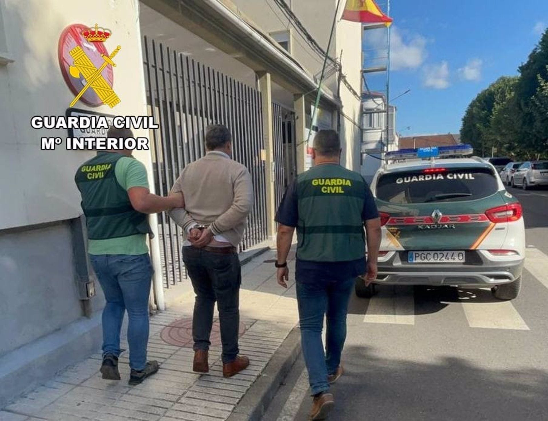 Desmantelado un grupo criminal con ramificaciones en Santiago y Milladoiro que estafó 19.000 euros solicitando pagos urgentes Desmantelado un grupo criminal con ramificaciones en Santiago y Milladoiro que estafó 19.000 euros solicitando pagos urgentes