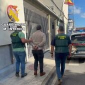 Desmantelado un grupo criminal con ramificaciones en Santiago y Milladoiro que estafó 19.000 euros solicitando pagos urgentes