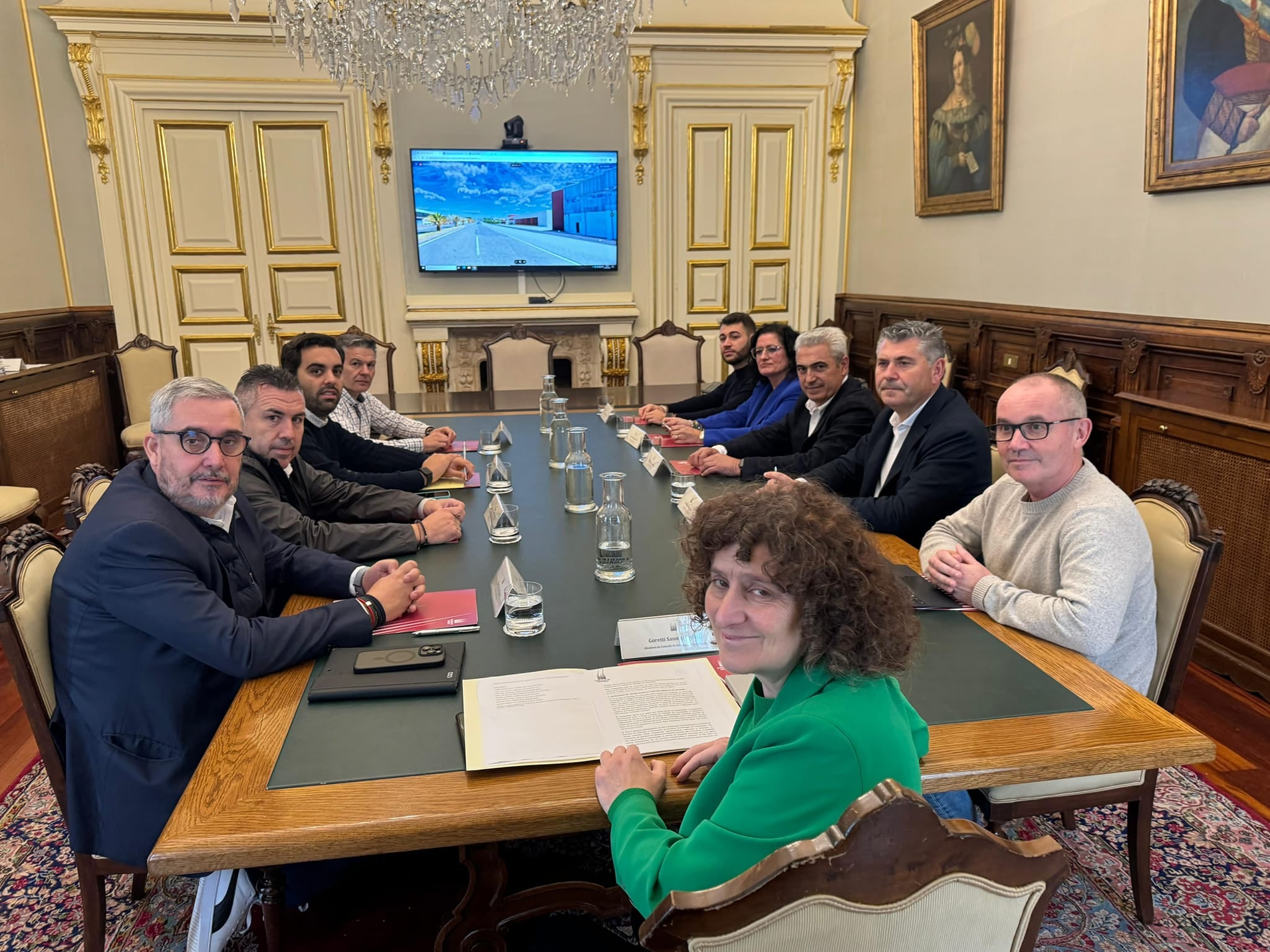 El Concello de Santiago asegura que "todo está encaminado" para el parque comarcal de Bomberos mientras el alcalde Ames asegura que podría iniciar el servicio a principios de 2025 El Concello de Santiago asegura que "todo está encaminado" para el parque comarcal de Bomberos mientras el alcalde Ames asegura que podría iniciar el servicio a principios de 2025