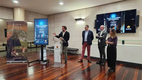 Presentación del vídeo promocional en la Diputación Provincial de Huesca. Presentación del vídeo promocional en la Diputación Provincial de Huesca.