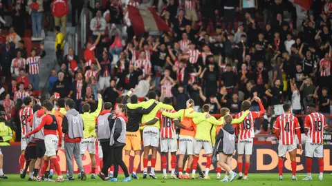 Celebración con la afición Celebración con la afición