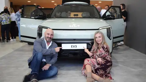 El Nuevo Kia EV3 se presenta en Caetano Móvil Sur, el mayor concesionario KIA de MalagaC El Nuevo Kia EV3 se presenta en Caetano Móvil Sur, el mayor concesionario KIA de MalagaC