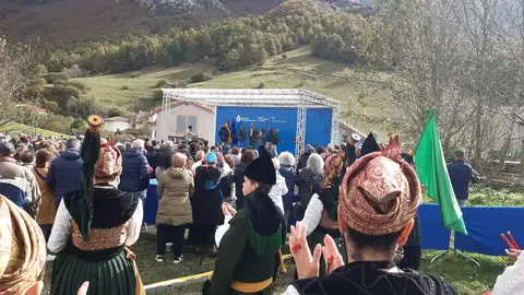 La princesa Leonor cierra el acto de entrega del premio al Pueblo Ejemplar para Sotres, Cabrales La princesa Leonor cierra el acto de entrega del premio al Pueblo Ejemplar para Sotres, Cabrales
