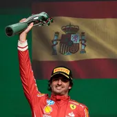 Carlos Sainz celebrando su triunfo en México Carlos Sainz celebrando su triunfo en México