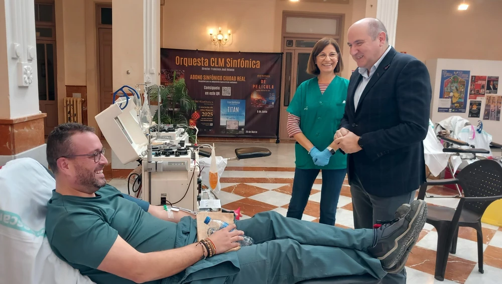 Francisco José García en el maratón de donación de sangre Francisco José García en el maratón de donación de sangre