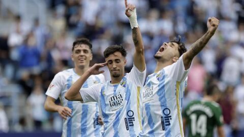 El M&aacute;laga CF celebra un gol