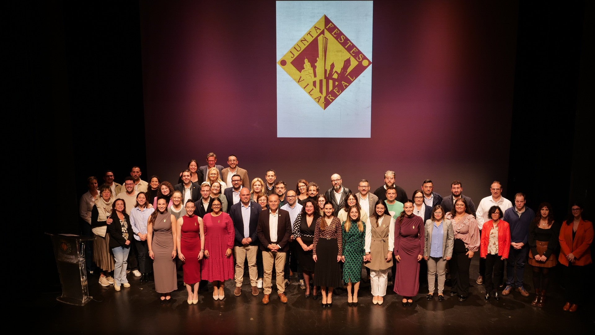 La asamblea de la Junta de Fiestas de Vila-real ha reelegido a Toni Camona como presidente La asamblea de la Junta de Fiestas de Vila-real ha reelegido a Toni Camona como presidente