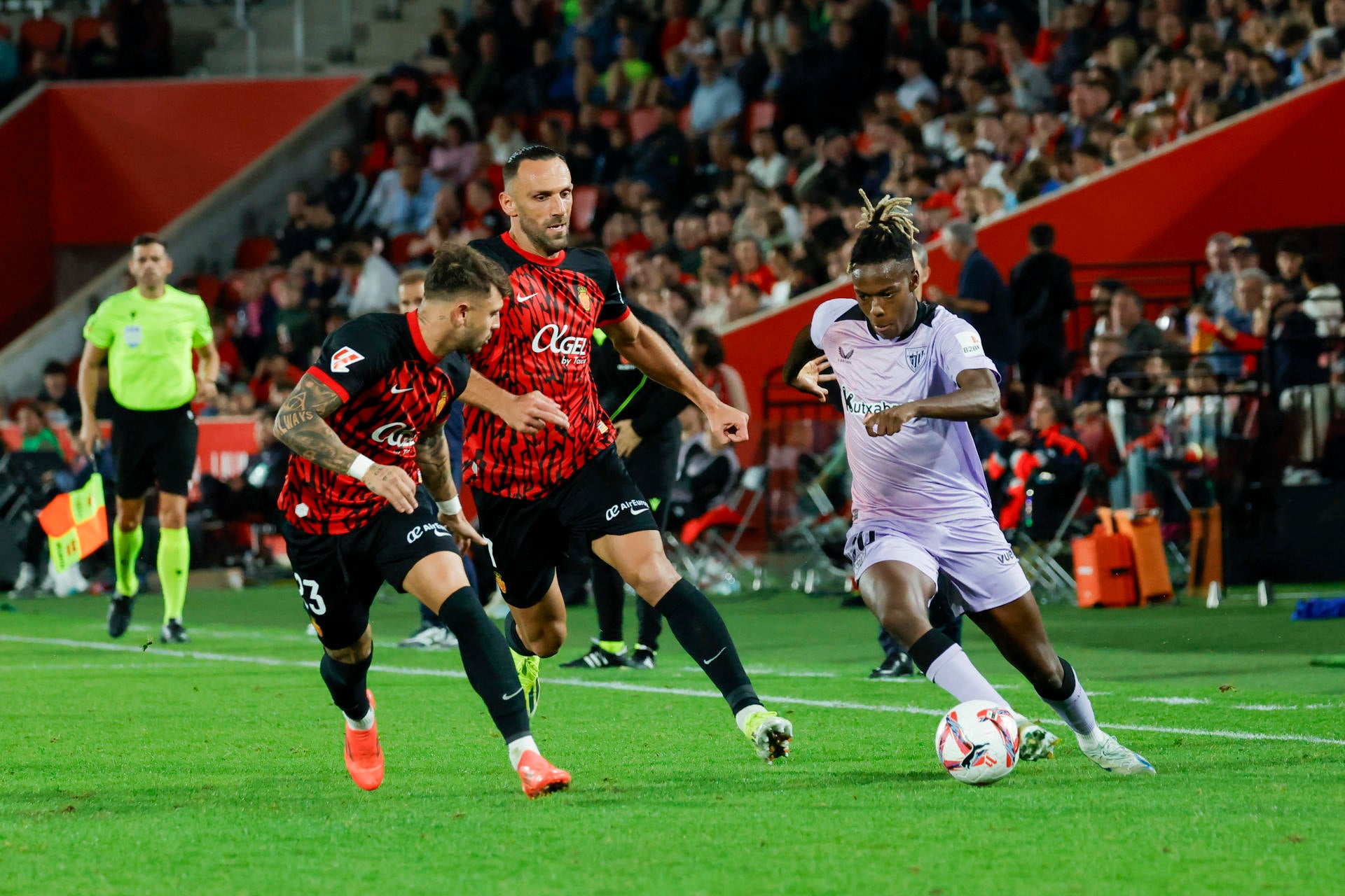 El Athletic no puede con un Mallorca que jugó más de una hora con diez El Athletic no puede con un Mallorca que jugó más de una hora con diez