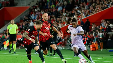 El Athletic no puede con un Mallorca que jugó más de una hora con diez El Athletic no puede con un Mallorca que jugó más de una hora con diez
