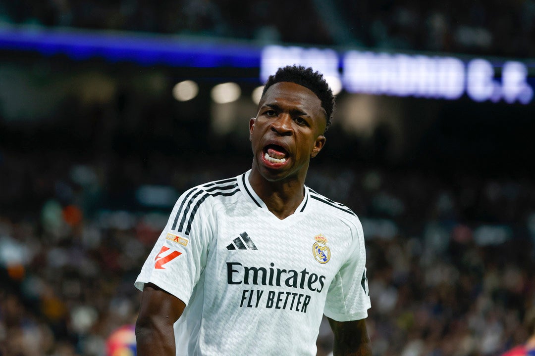 Vinicius condena los insultos racistas en el Bernabéu Vinicius condena los insultos racistas en el Bernabéu