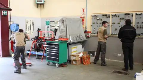 La Junta publica la resolución para cursar módulos de FP de Grados D y E en presencial, semipresencial y online La Junta publica la resolución para cursar módulos de FP de Grados D y E en presencial, semipresencial y online