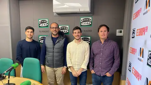 Adrián Caro, Mario Payá, Felipe Canals y Josema San-Matías. Adrián Caro, Mario Payá, Felipe Canals y Josema San-Matías.