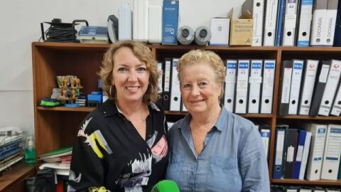 Cati Serra, la presidenta de la Fundaci&oacute;n Patronato Obrero San Jos&eacute;, junto a la periodista Elka Dimitrova