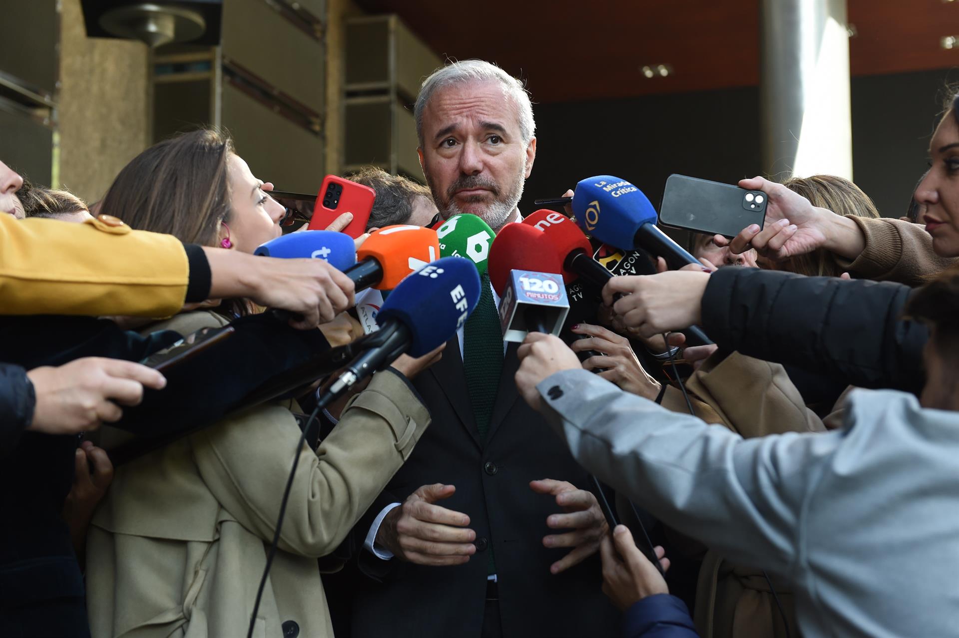Azcón no pactará los presupuestos hasta que el Ejecutivo Central compense a Aragón Azcón no pactará los presupuestos hasta que el Ejecutivo Central compense a Aragón