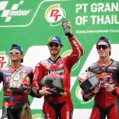 Bagnaia gana en Tailandia y se acerca a Jorge Martín