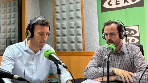 Enric Mas, concejal, y H&egrave;ctor Pons, alcalde de Ma&oacute;.